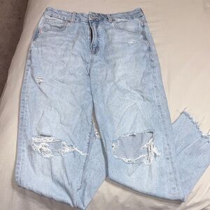 American Eagle Outfitters Light Blue Ripped Boyfriend Jeans